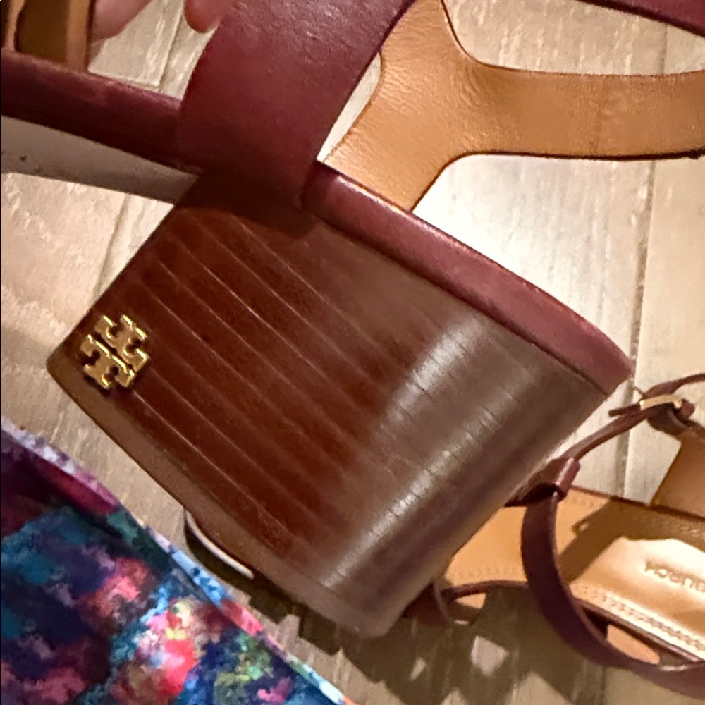 Tory Burch Burgundy Strappy Sandals - Picture 4 of 6